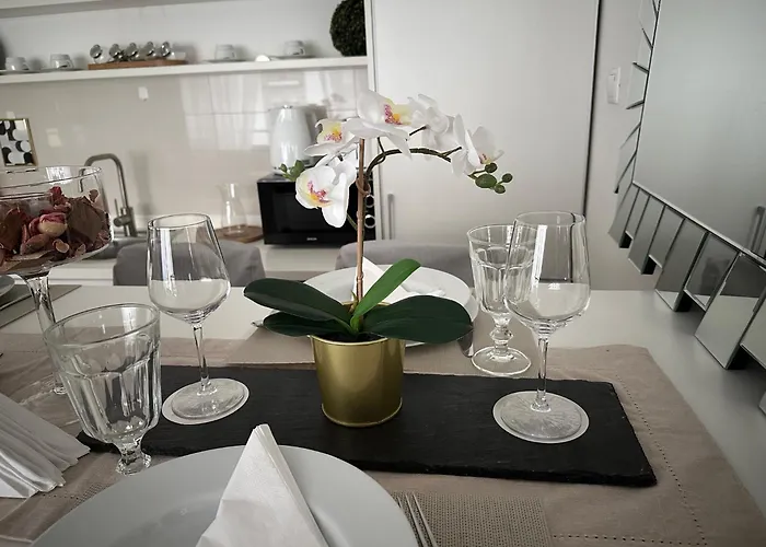 Wellness By The Opera Appartement Boedapest