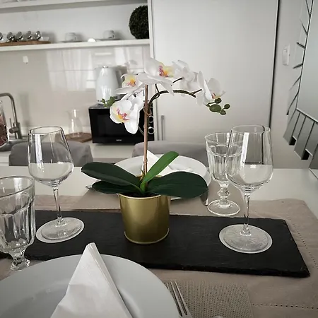 Wellness By The Opera Apartman Budapest