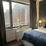 Wellness By The Opera Apartament