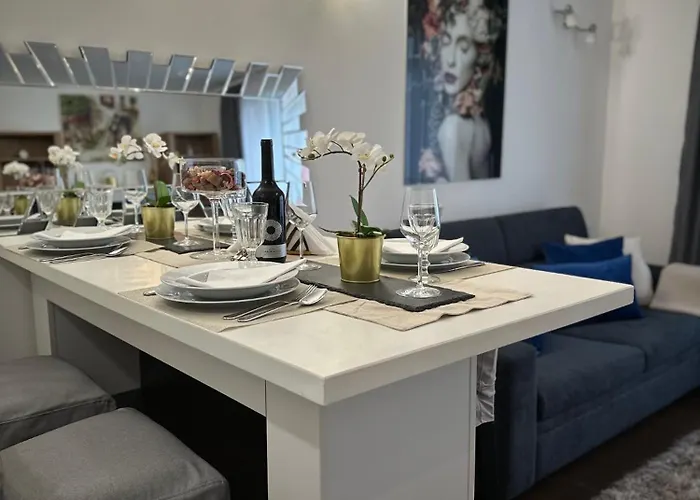 Apartament Wellness By The Opera *